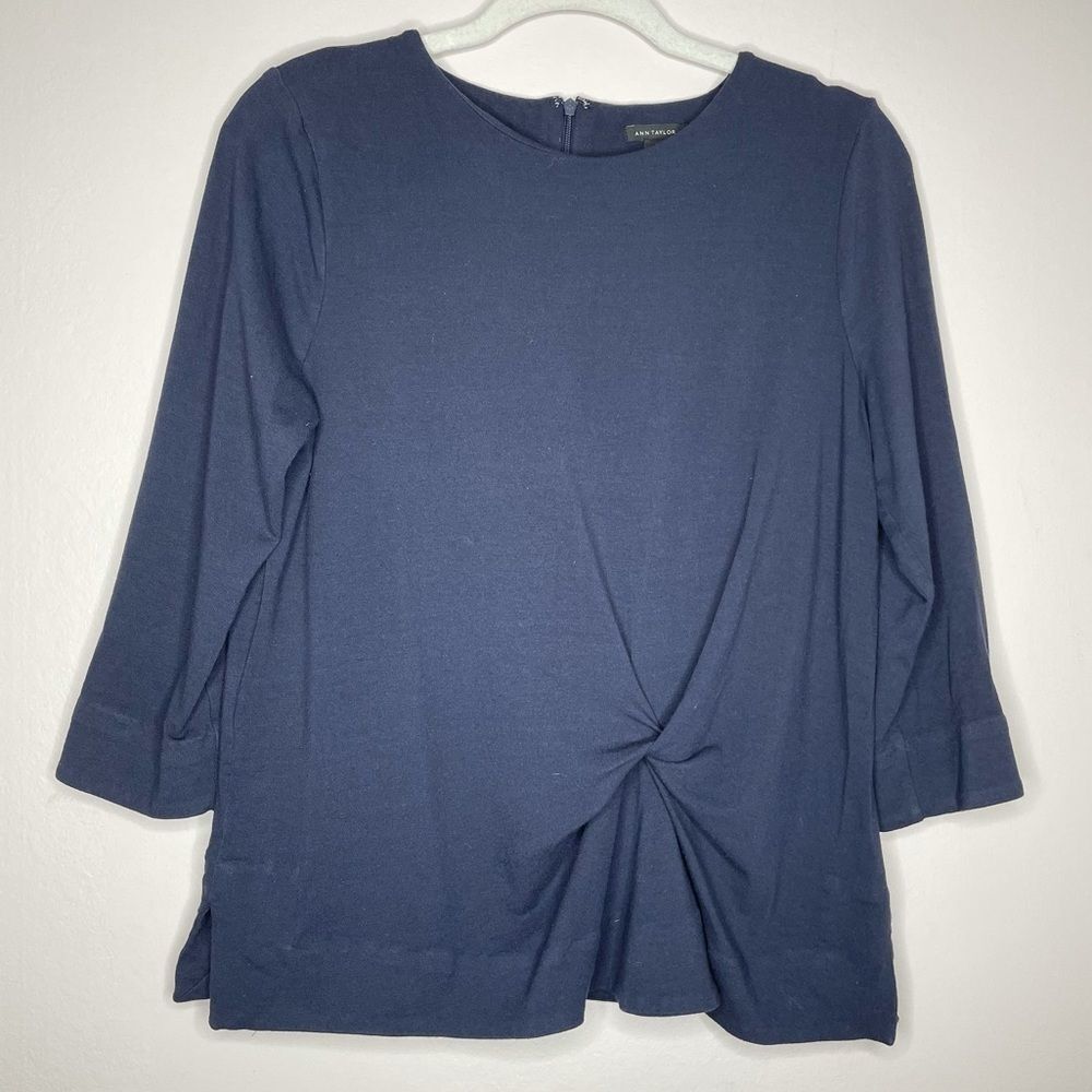 Ann Taylor || navy knotted blouse medium